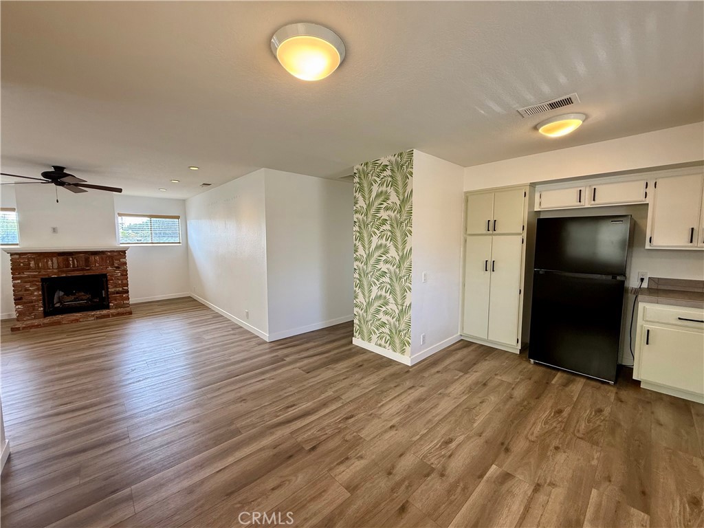 190 B Costa Mesa B