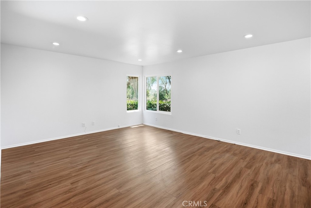 29121 Via Cerrito