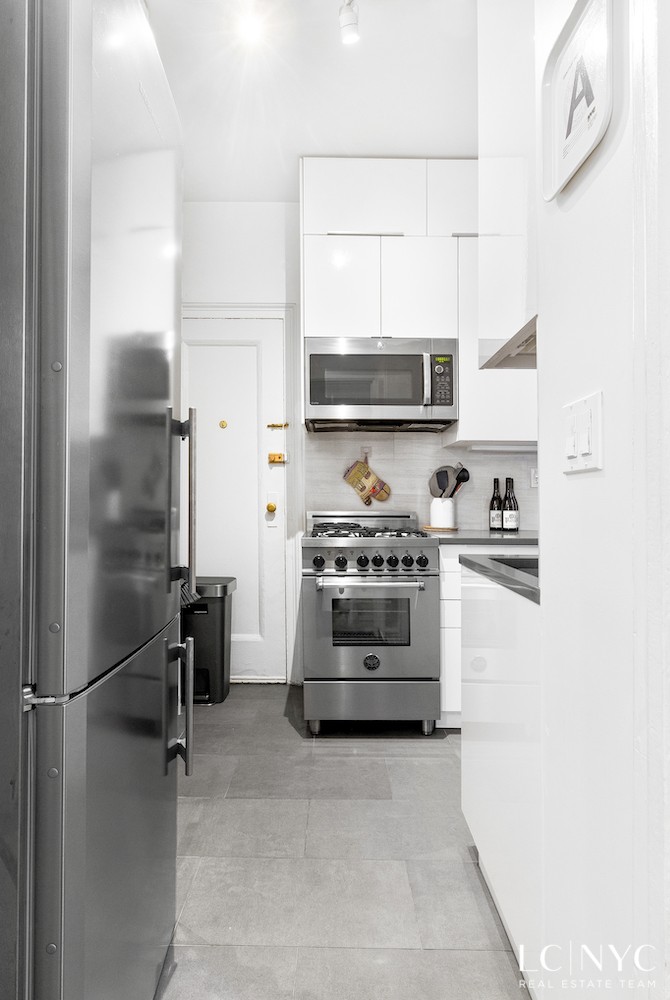 255 West End Avenue 2D