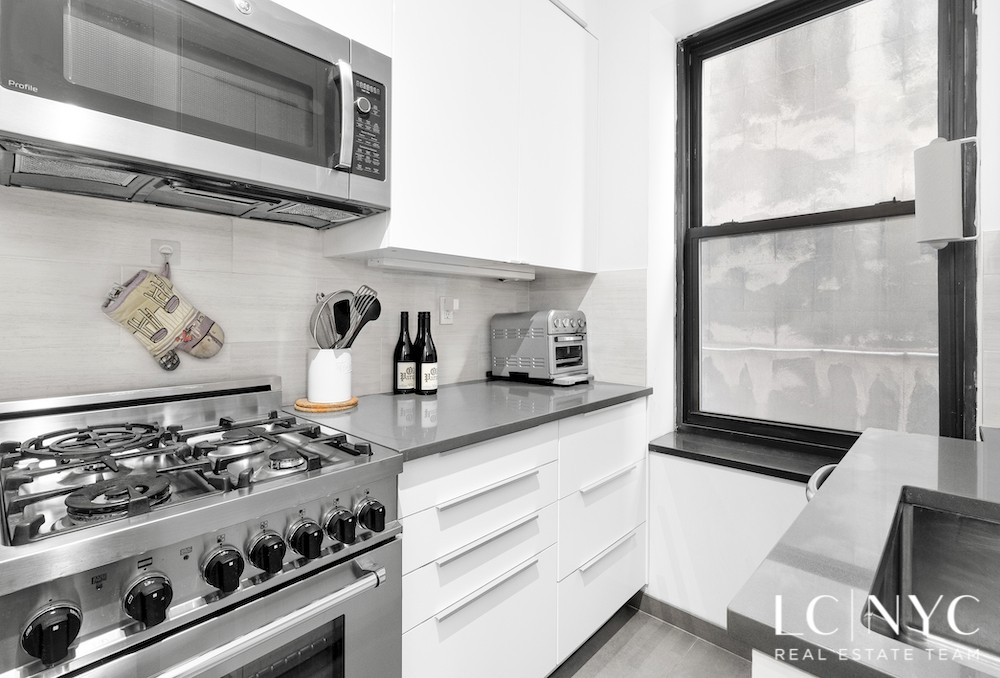 255 West End Avenue 2D