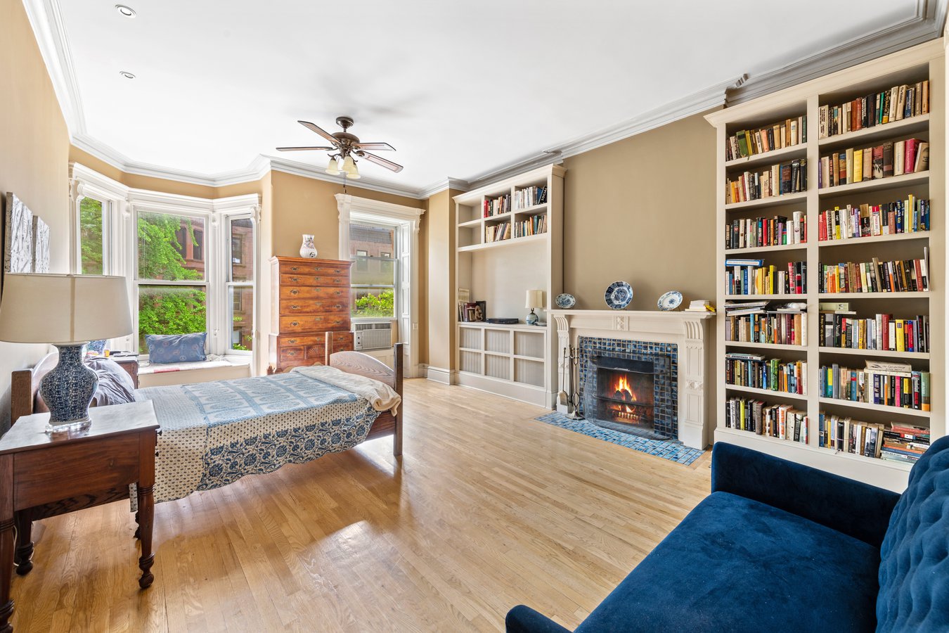 44 Eighth Avenue 2/3