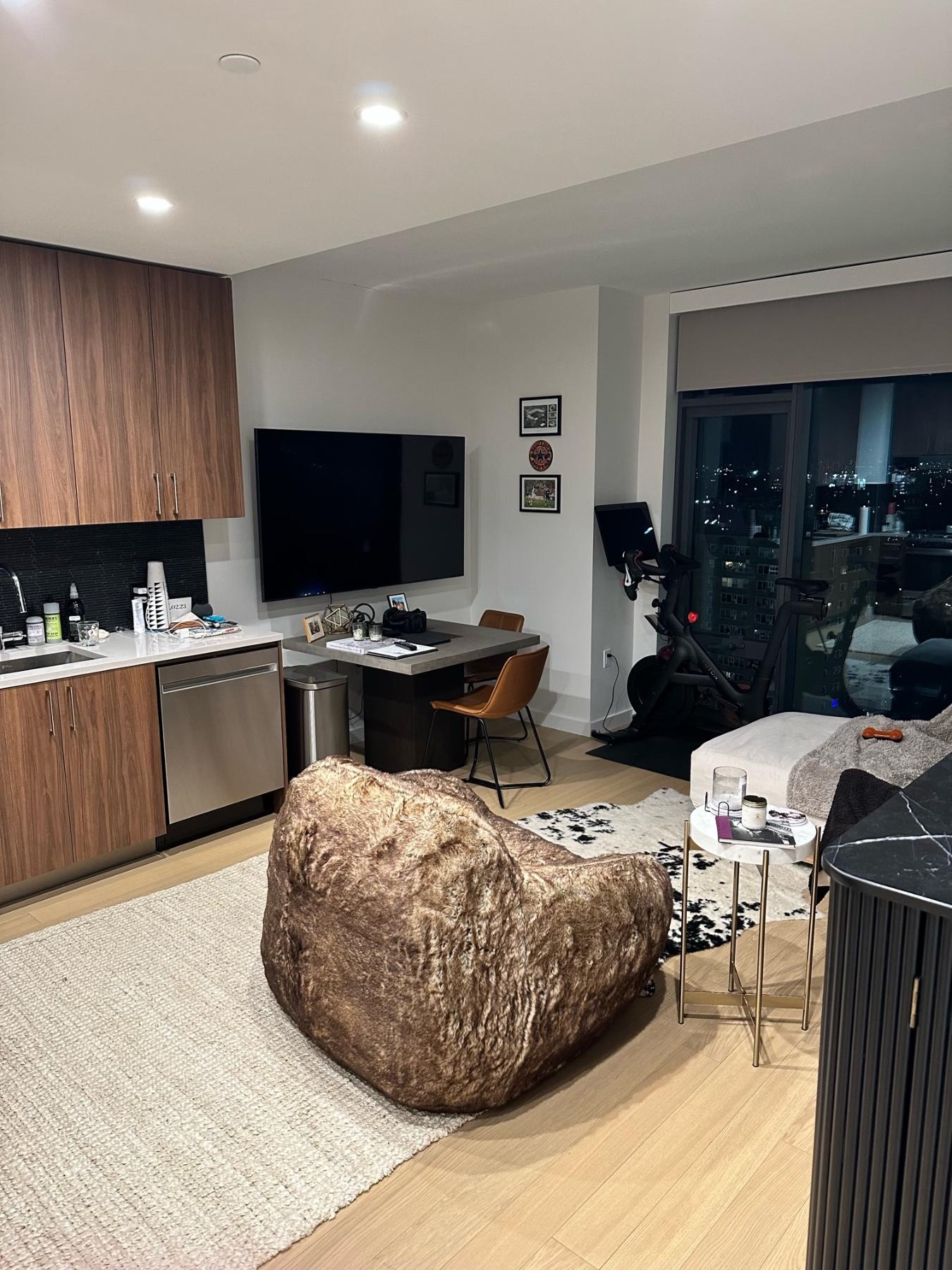 196 Willoughby Street 13k