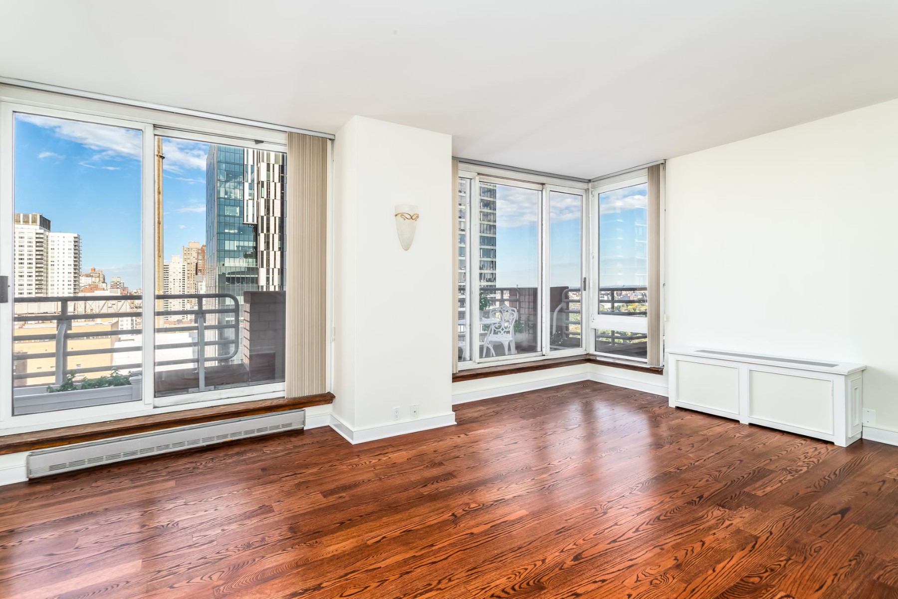 524 E 72nd Street 22G