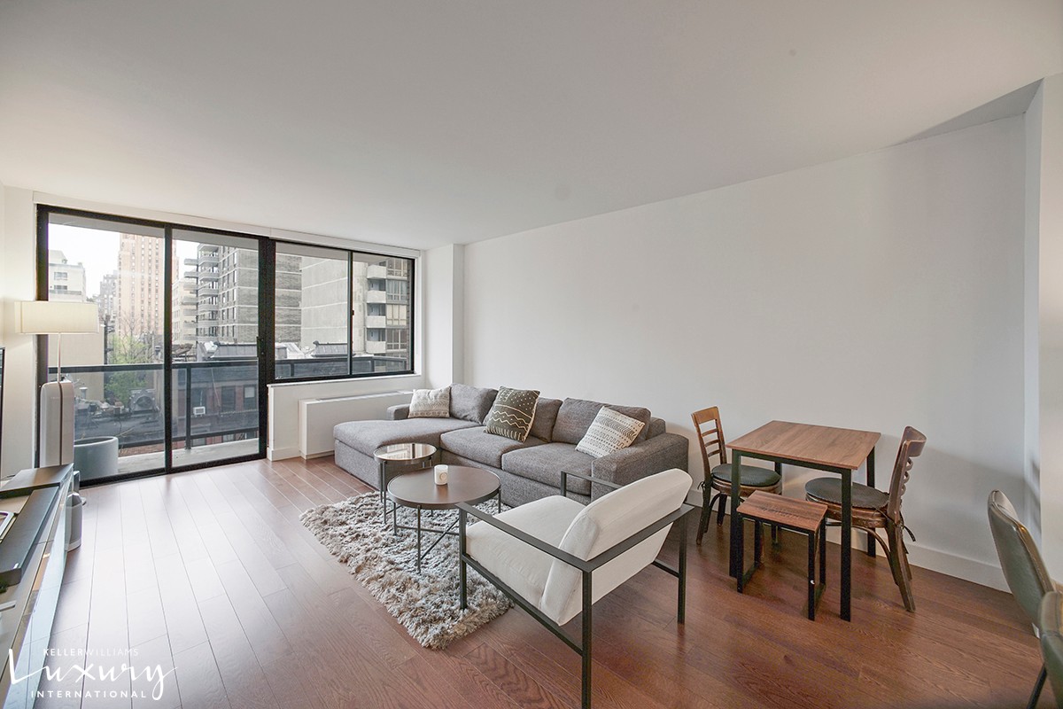 255 E 49th Street 8C