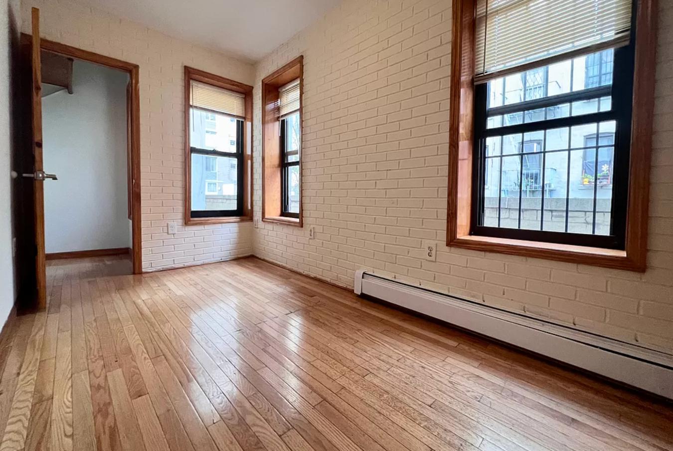 109 Madison Street 1