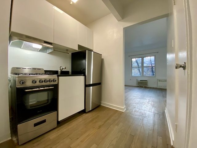 343 W 21st Street 4C
