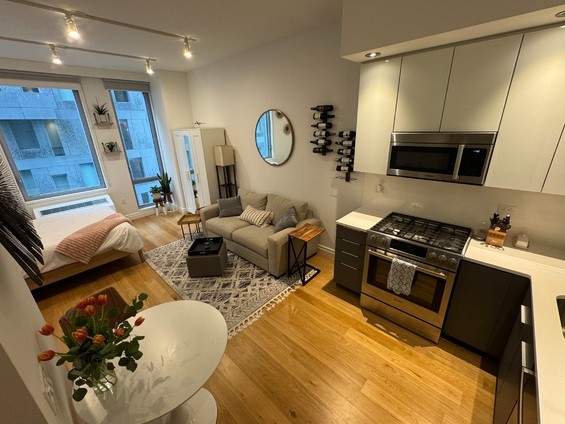 325 Kent Avenue 954