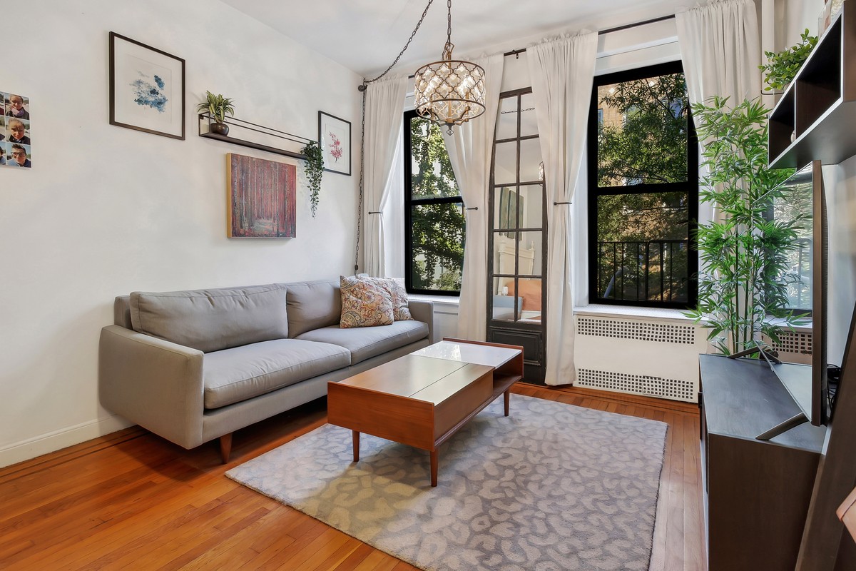 250 W 22nd Street 3D