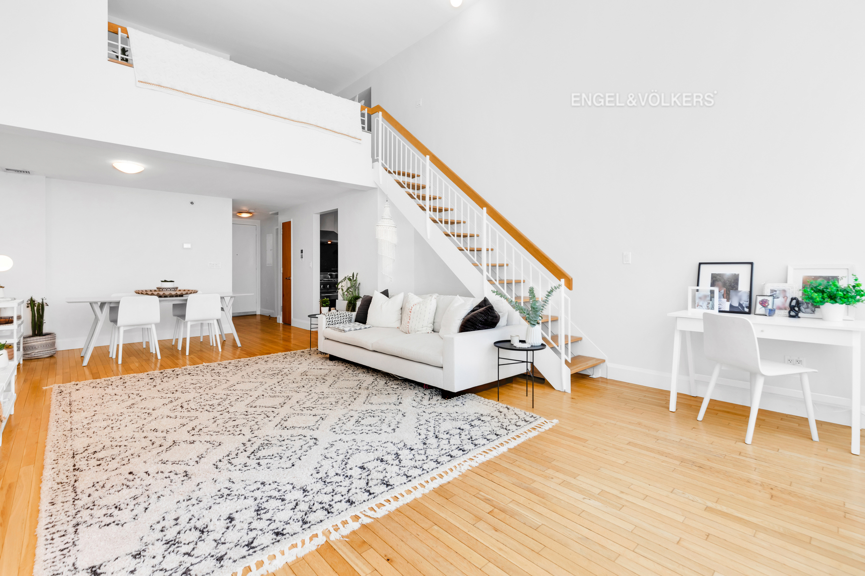 121 W 19th Street 3D