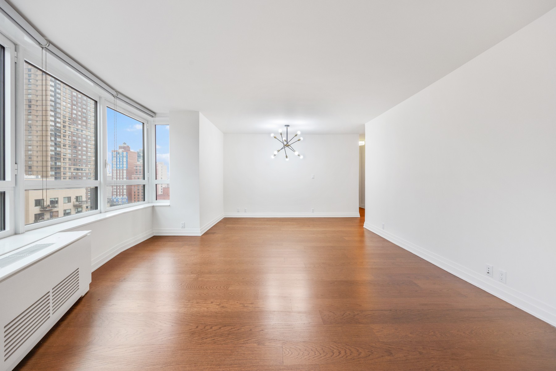 200 E 94th Street 915