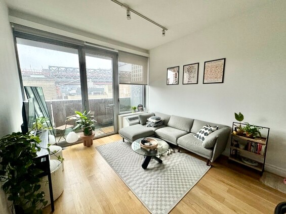 325 Kent Avenue 611