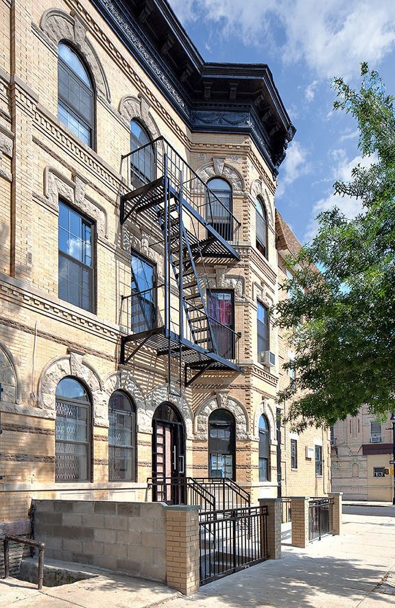 71 Stuyvesant Avenue 102