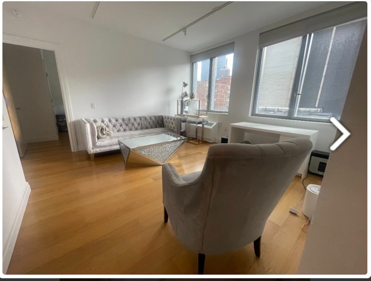 550 W 54th Street 905