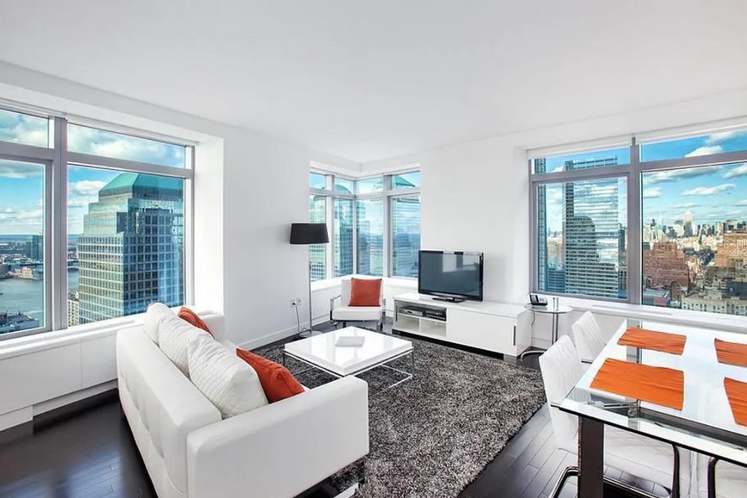 123 Washington Street 43B