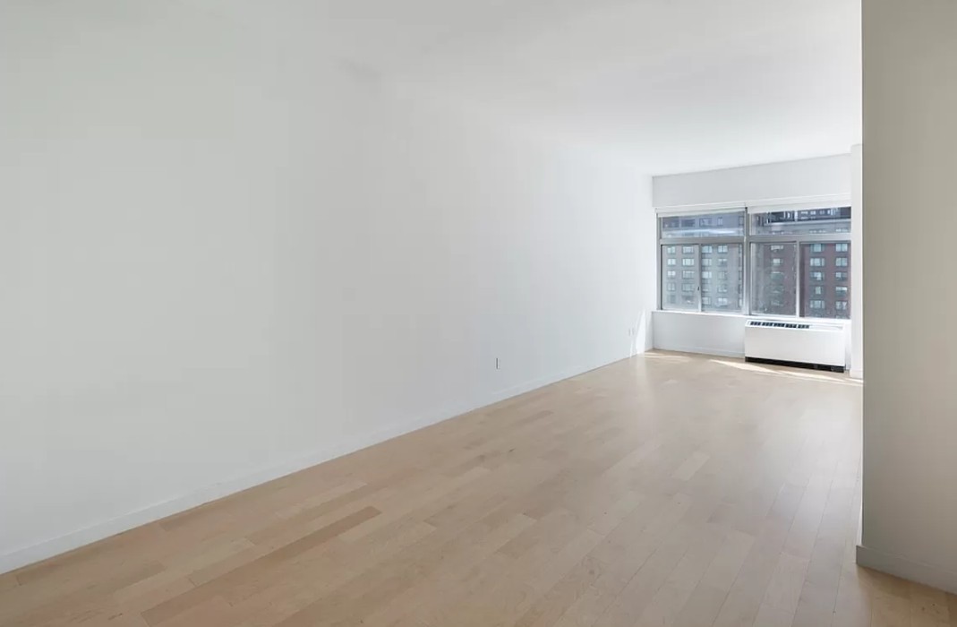 90 Washington Street 9T