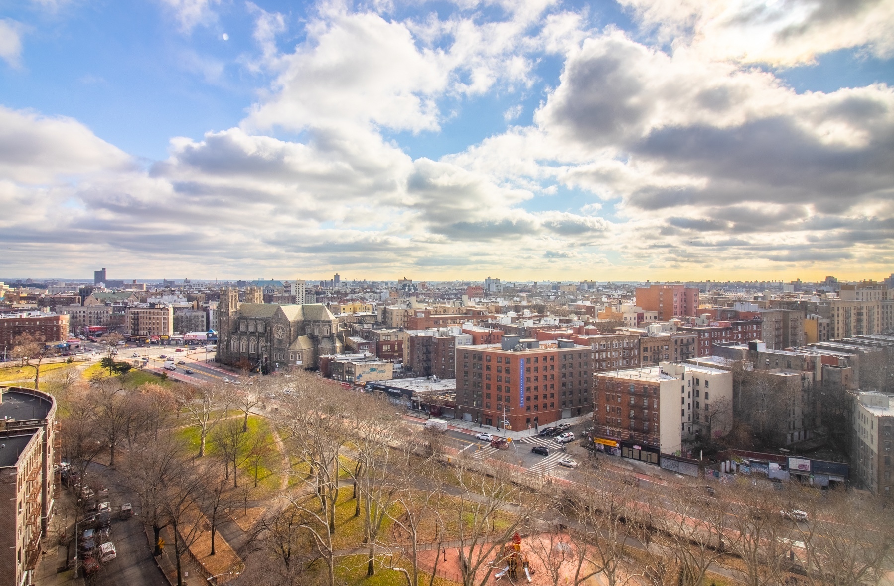 1 Fordham Hill Oval 16G