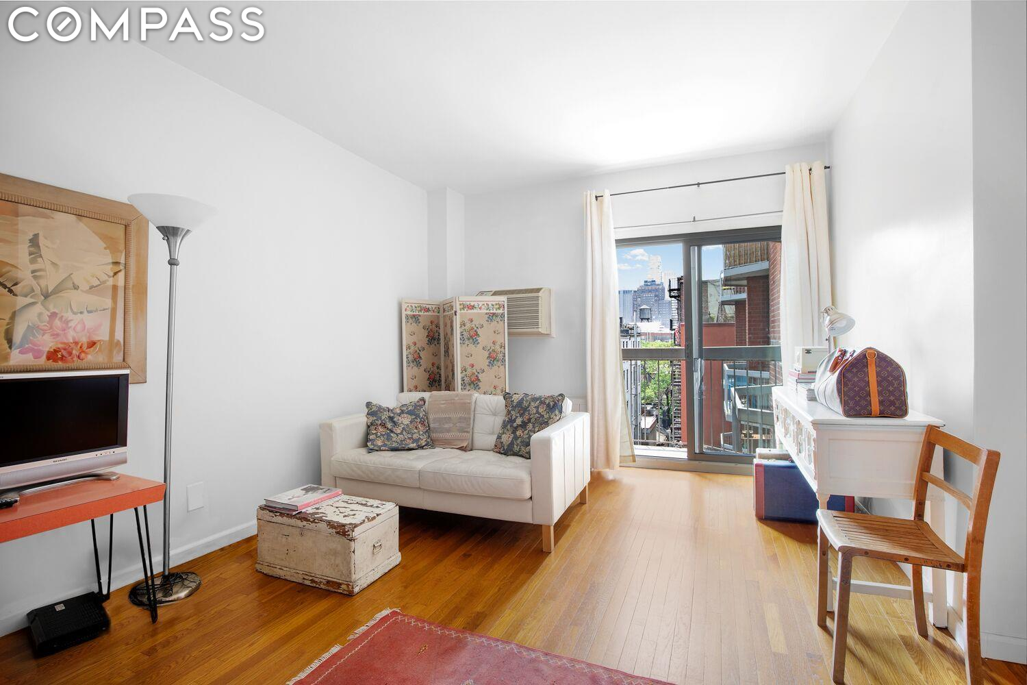 184 Thompson Street 4V