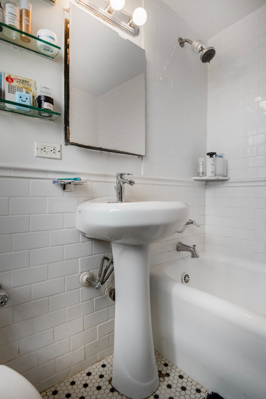 45 Tudor City Place 605