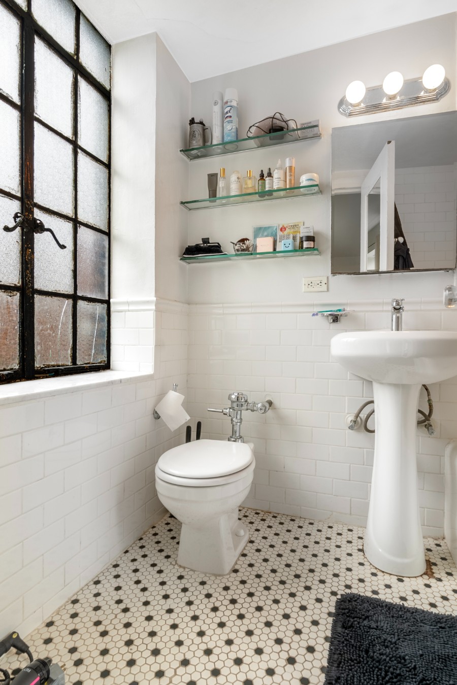 45 Tudor City Place 605