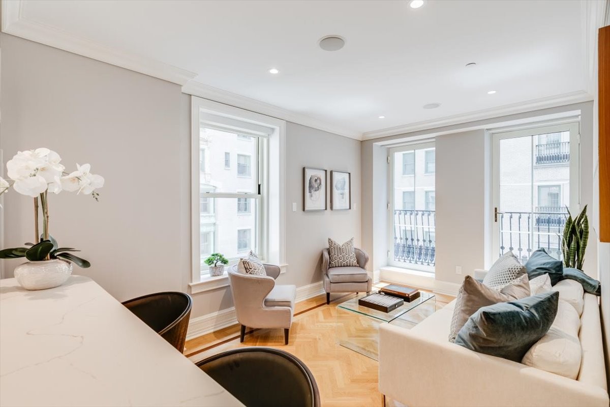 1 Central Park S 1406
