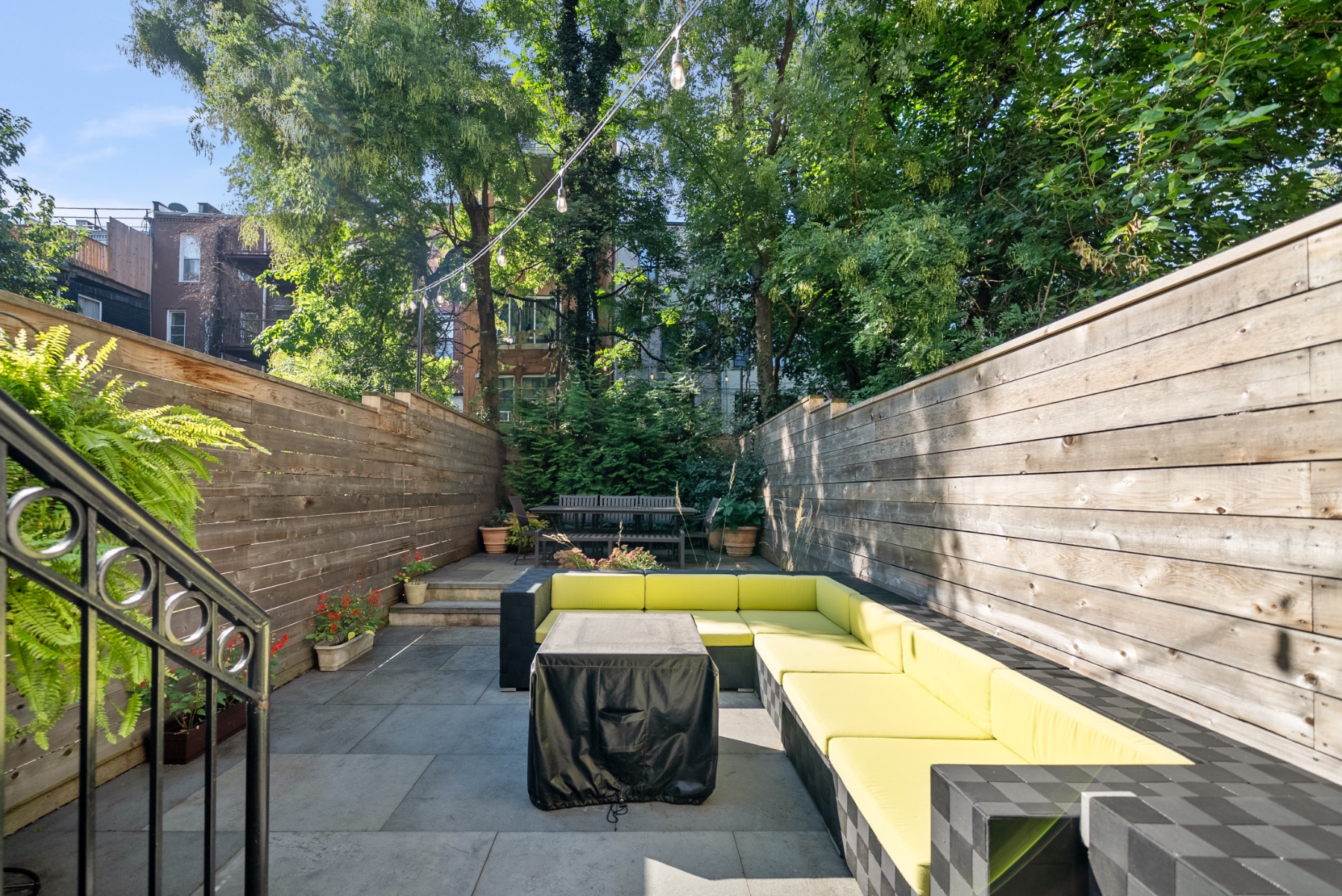 238 W 132nd Street A : Garden