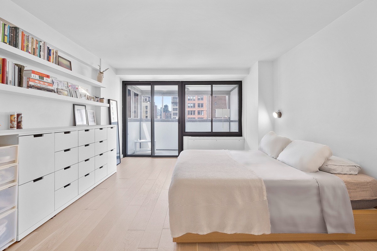 142 E 16th Street 11G