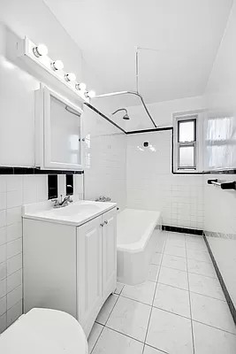 63-109 Saunders Street A11