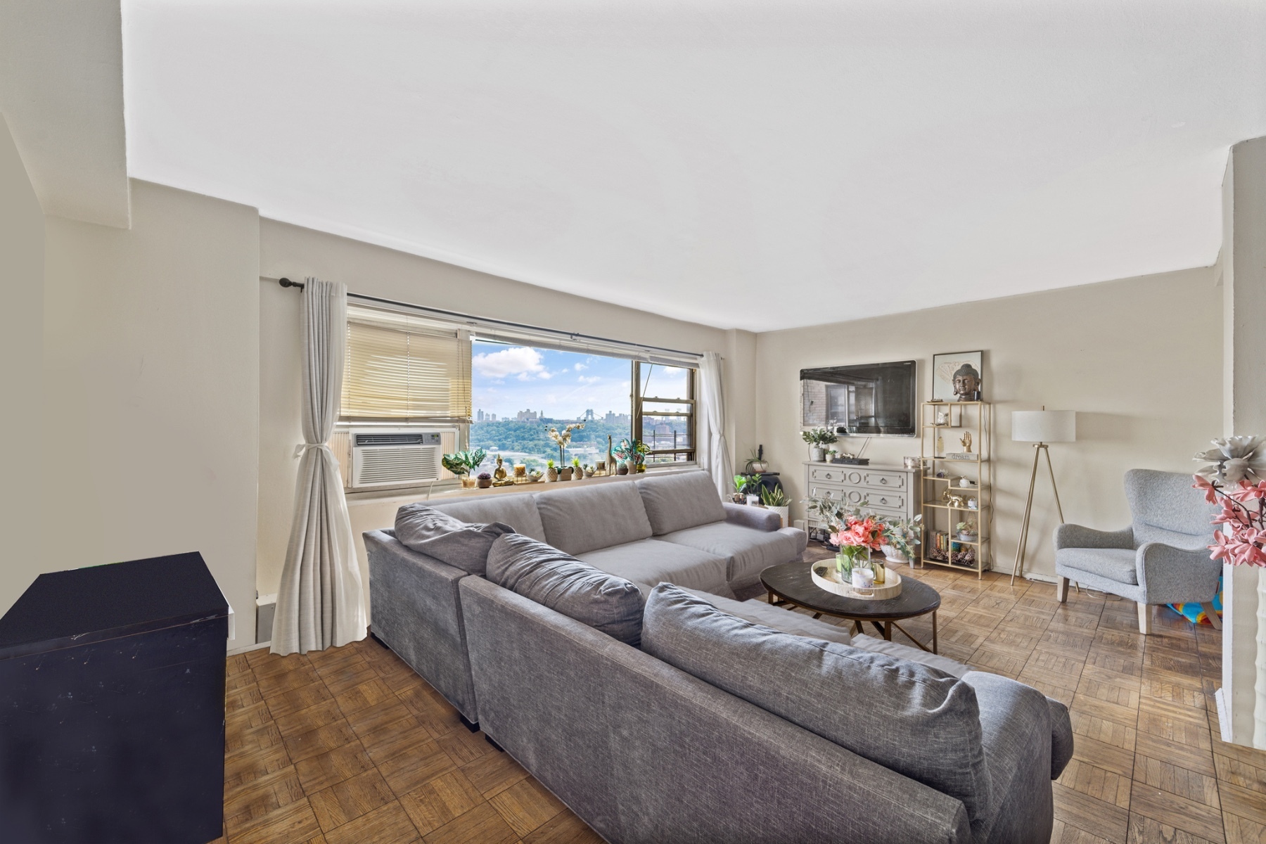 1 Fordham Hill Oval 15B