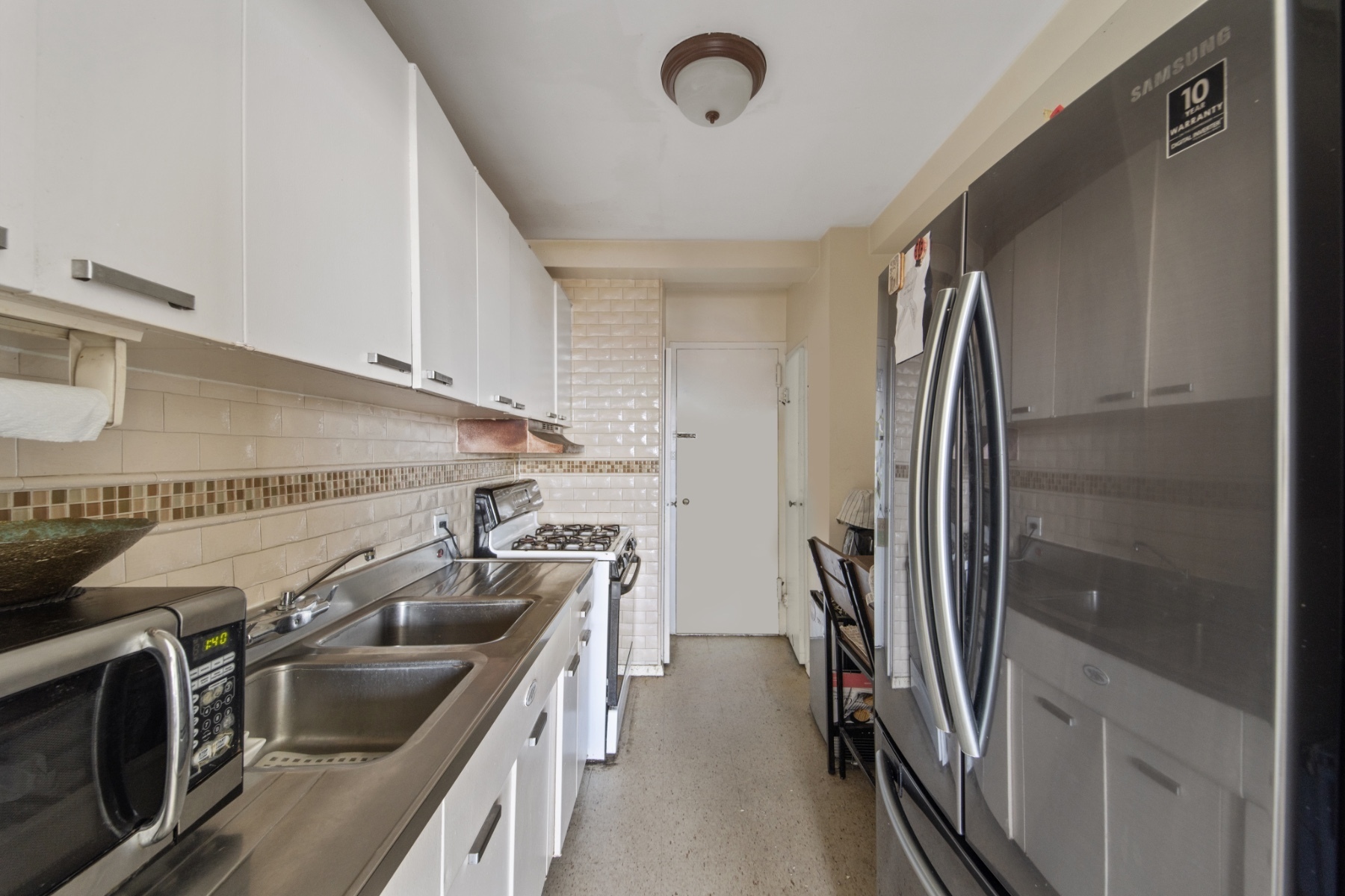 1 Fordham Hill Oval 15B