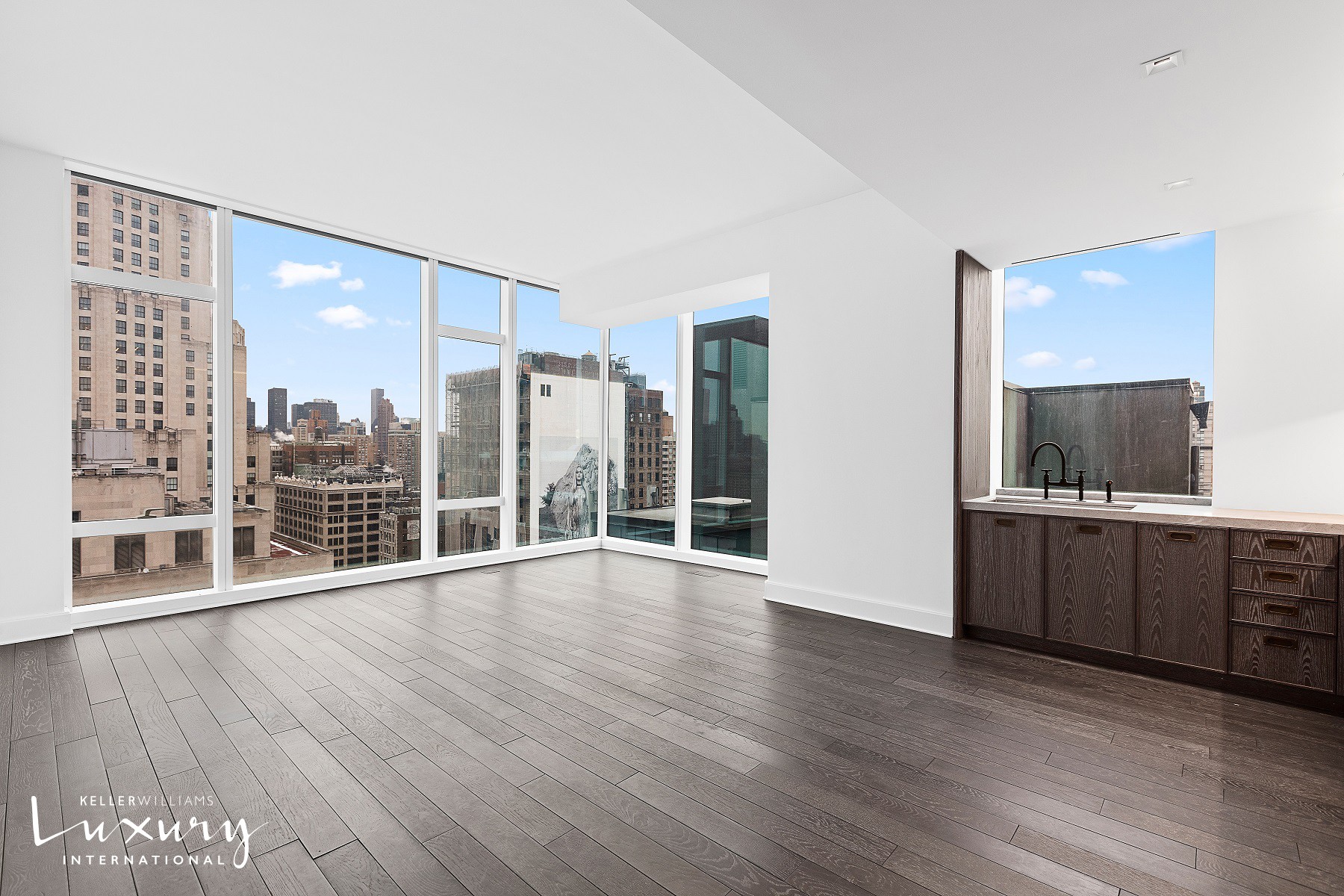 45 E 22nd Street 24B