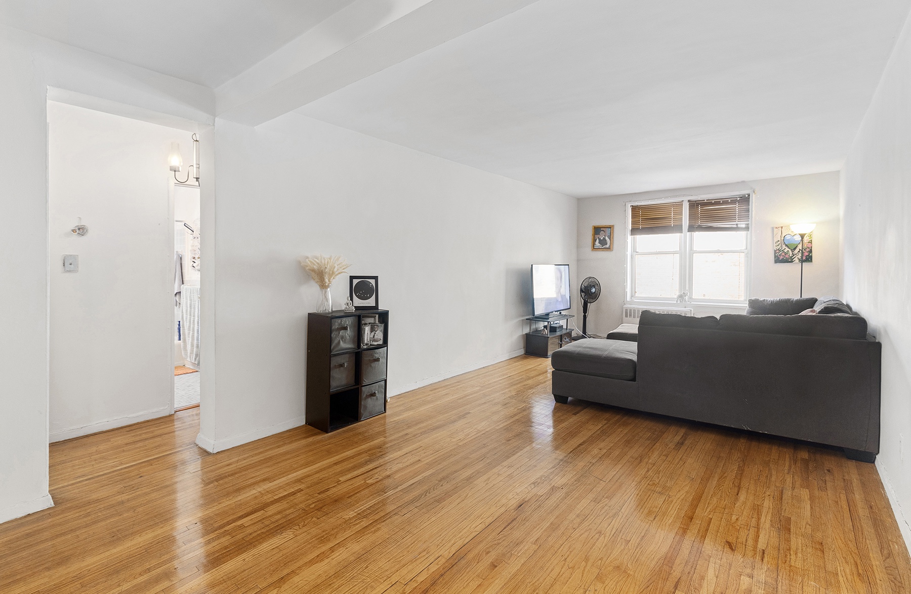 6535 Broadway 2A