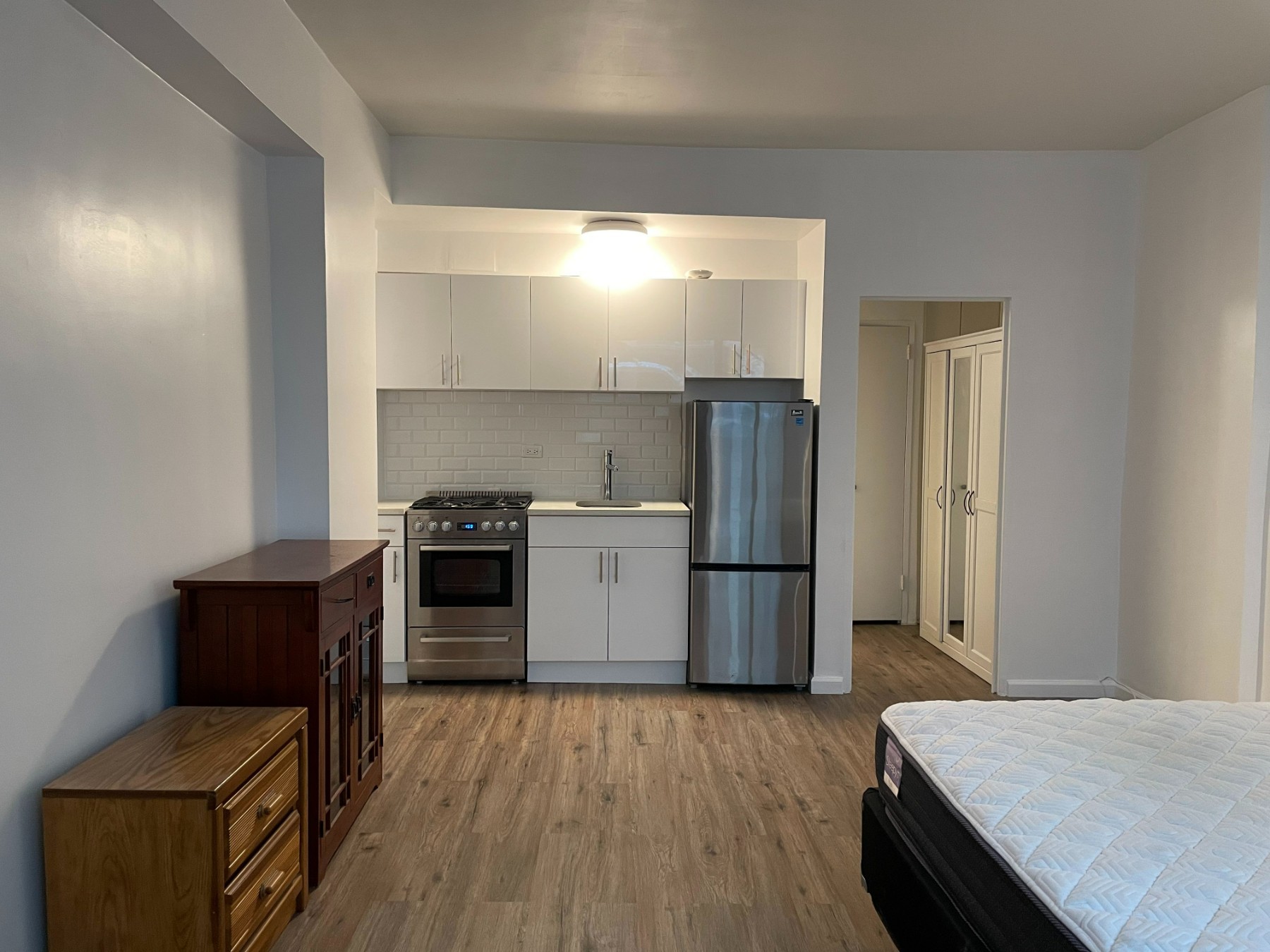 330 E 49th Street TH3