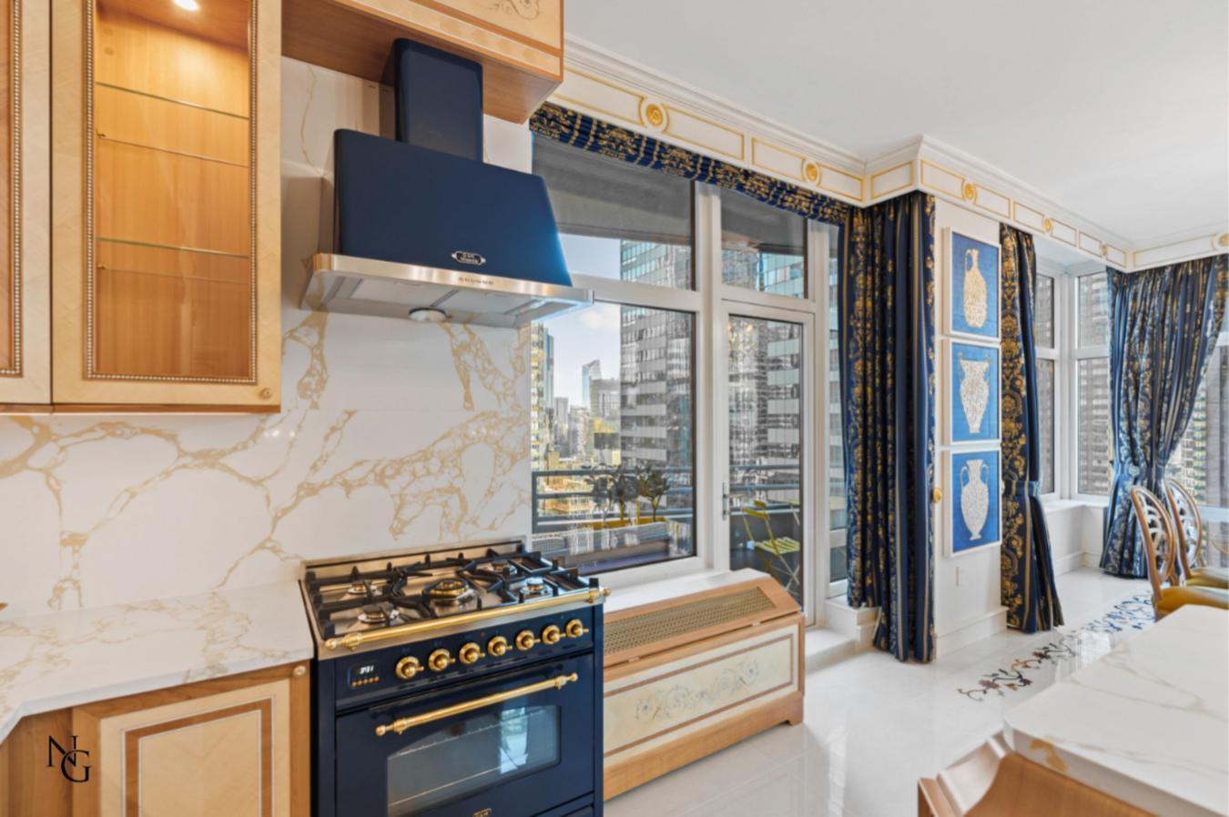 1600 Broadway PH4C
