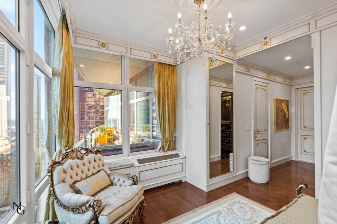 1600 Broadway PH4C
