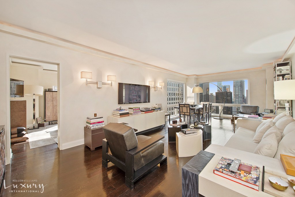 721 5th Avenue 43H