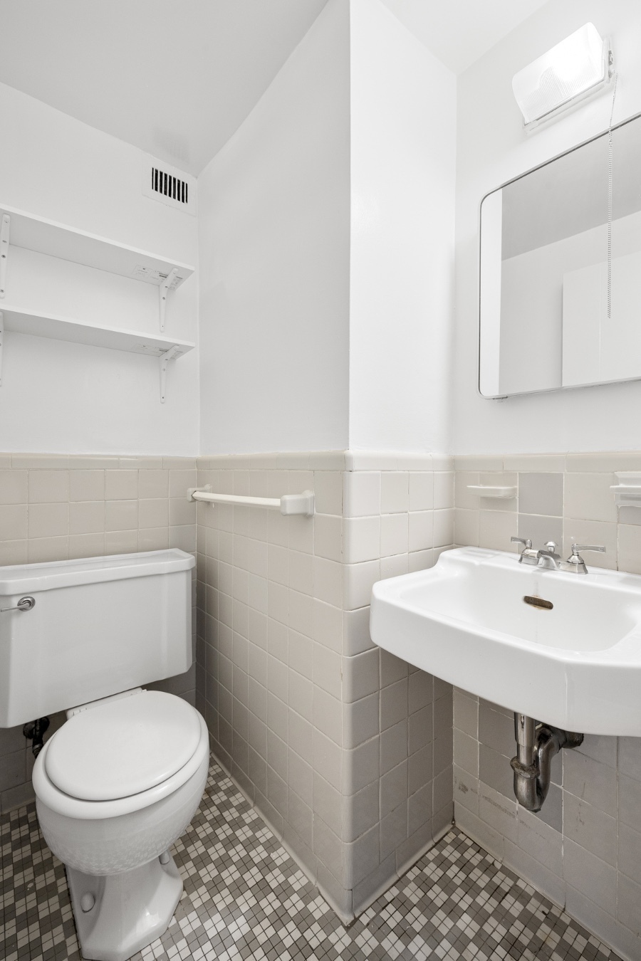 3 Fordham Hill Oval 8F