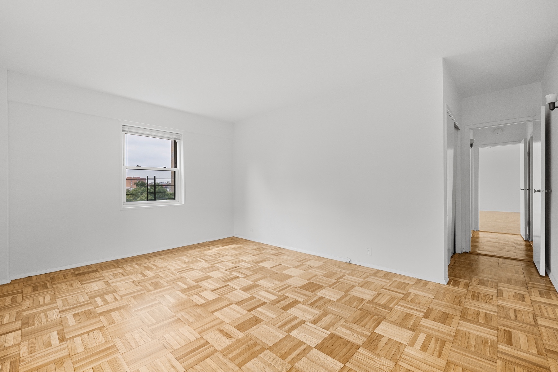 3 Fordham Hill Oval 8F