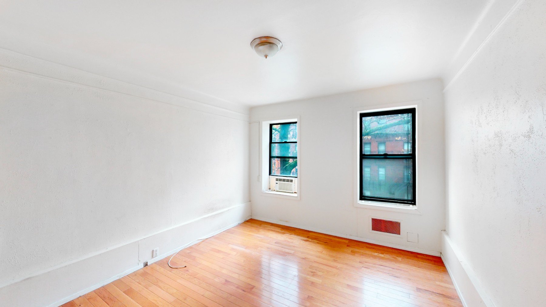 238 E 60th Street 4R