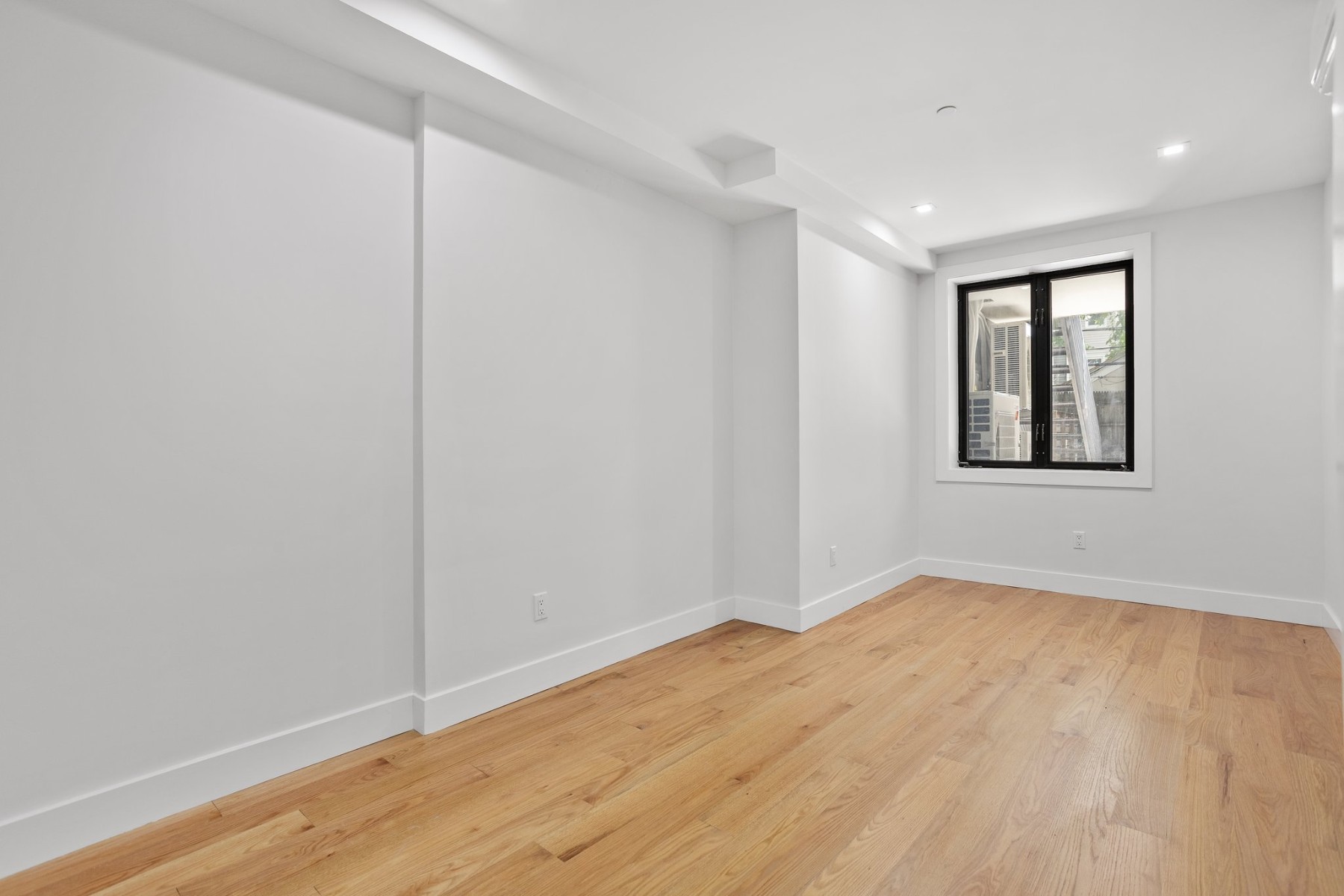 34 Madison Street