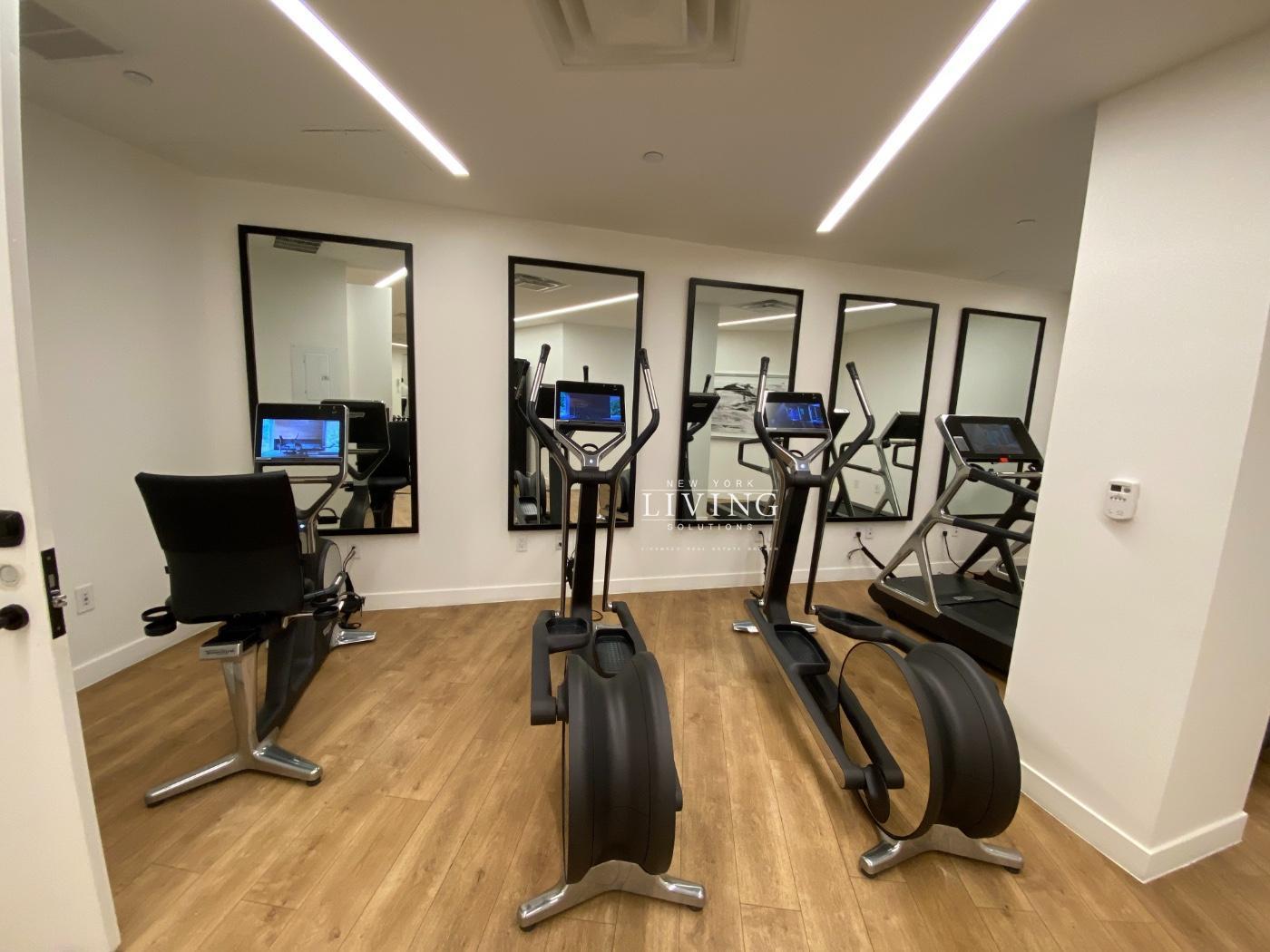 84 William Street 1208