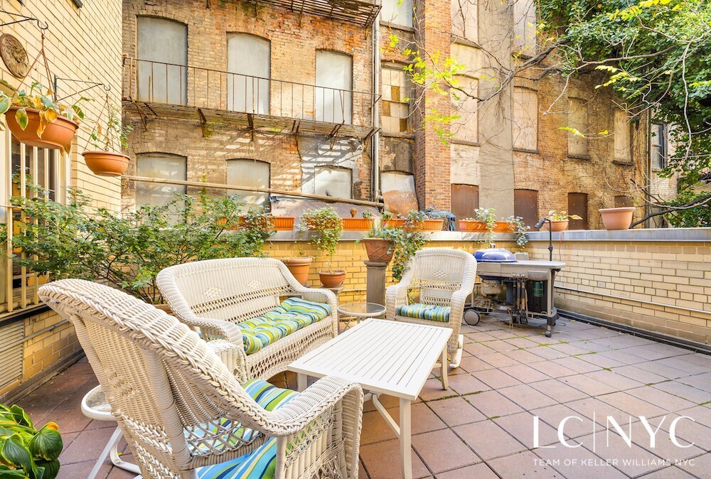 415 E 52nd Street 2EA