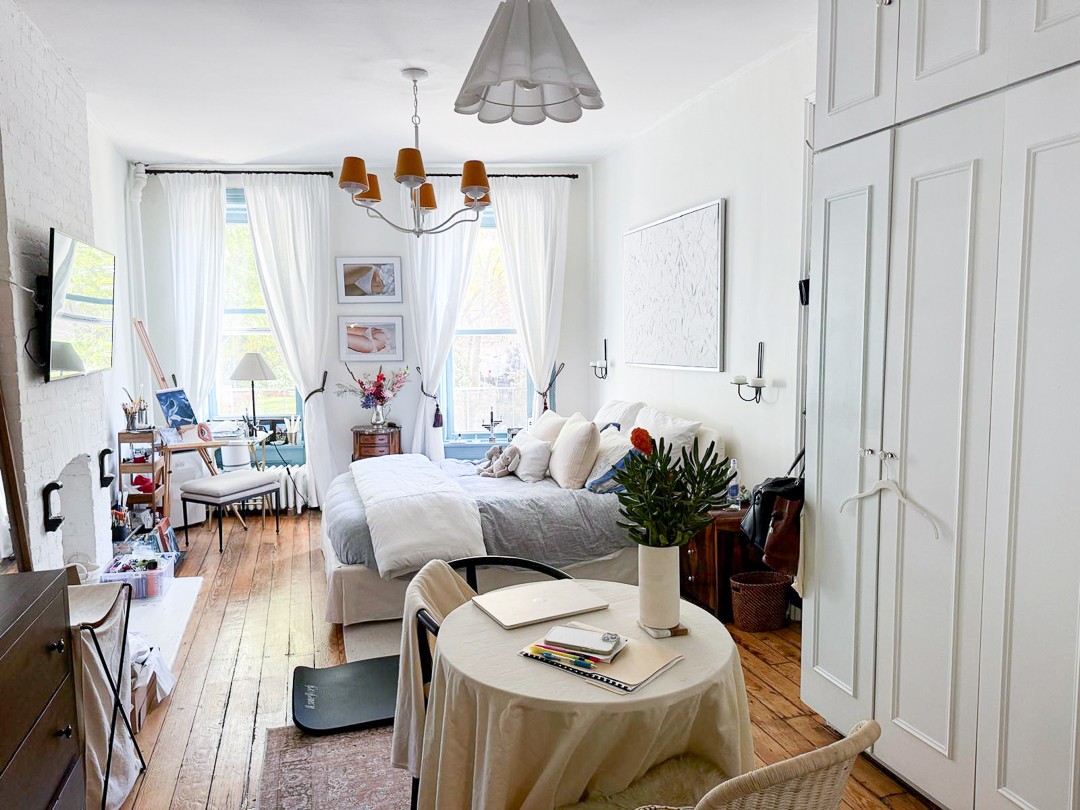 605 Hudson Street 2N