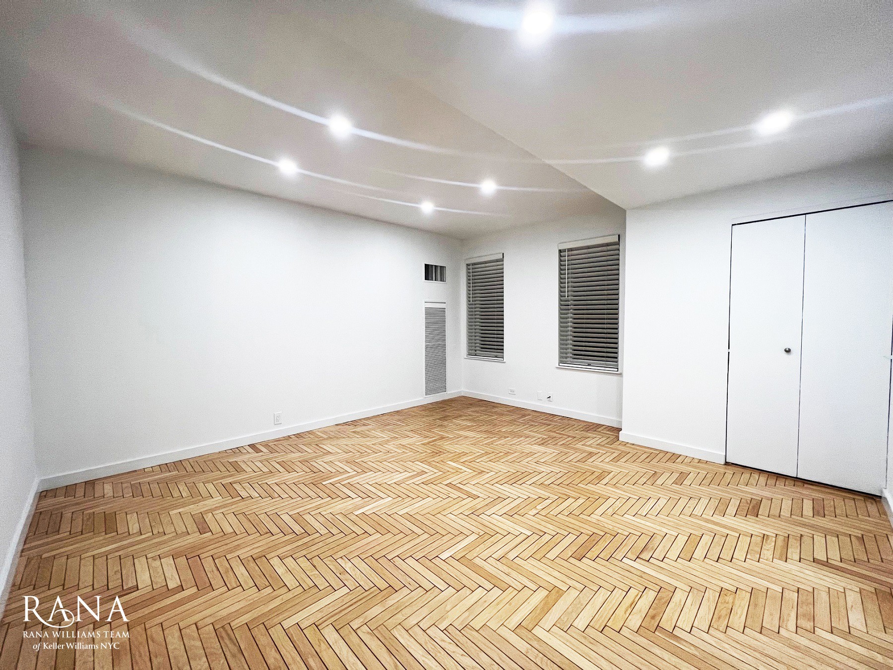 106 Central Park S 10E