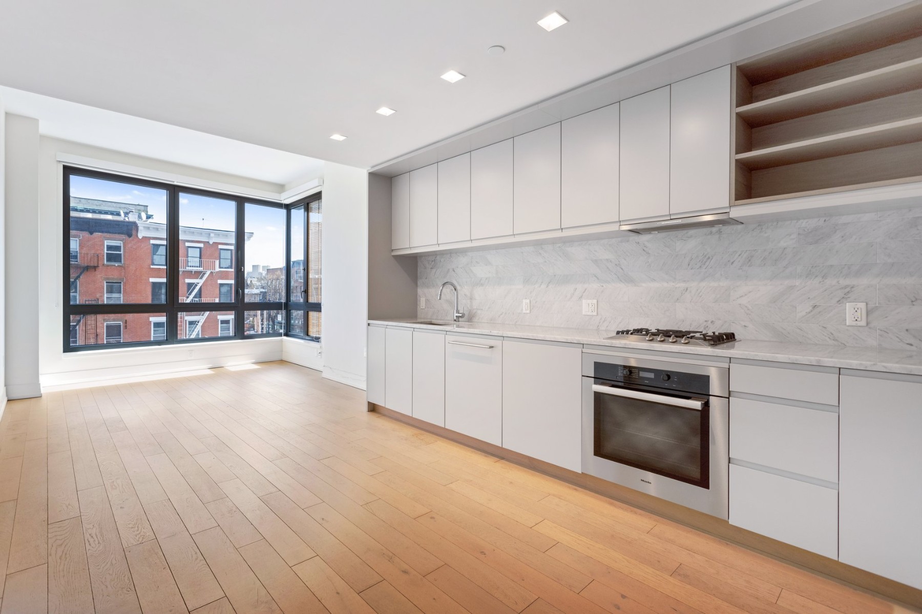 550 Vanderbilt Avenue 323