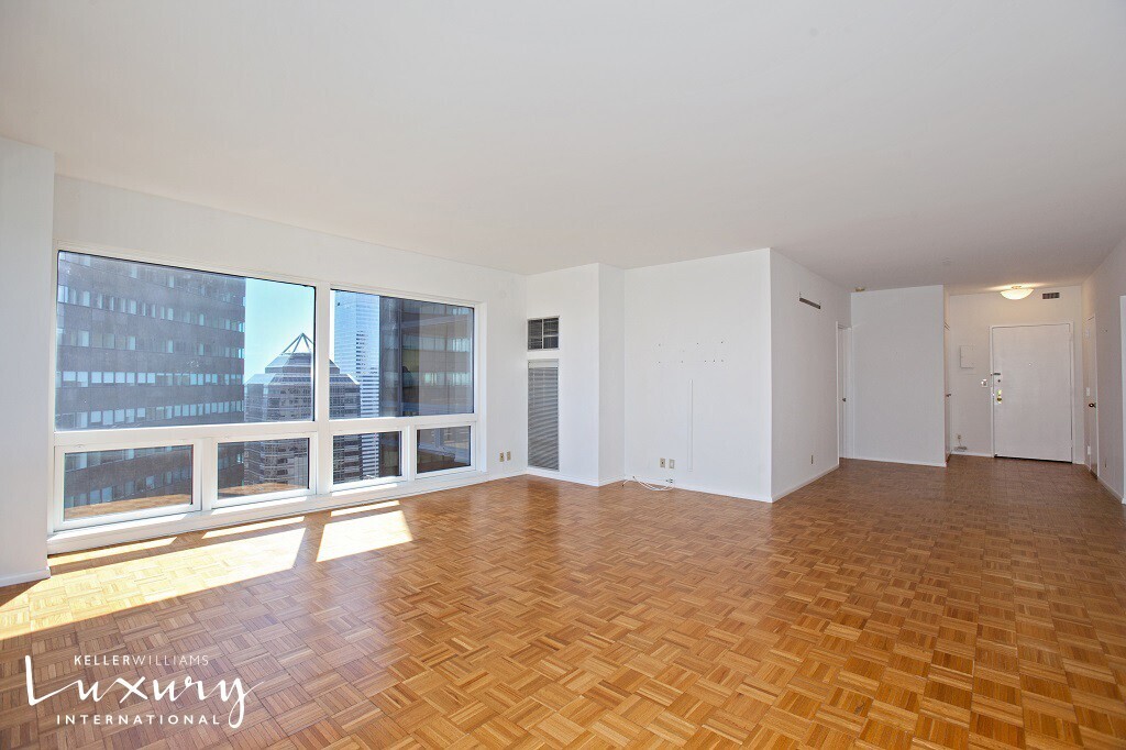 721 5th Avenue 52D