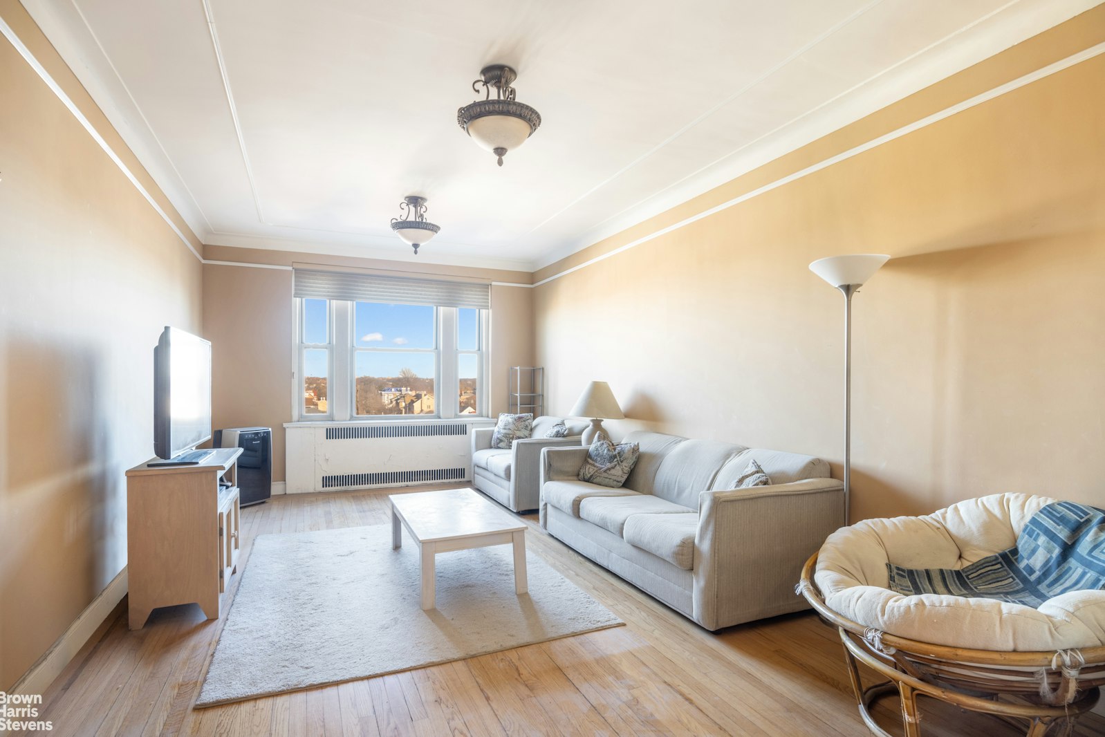 69-09 108TH Street 606
