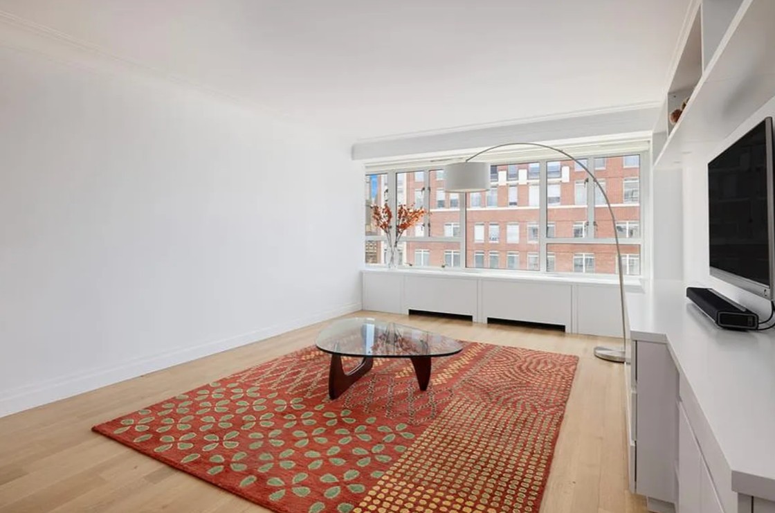200 E 66th Street A1905