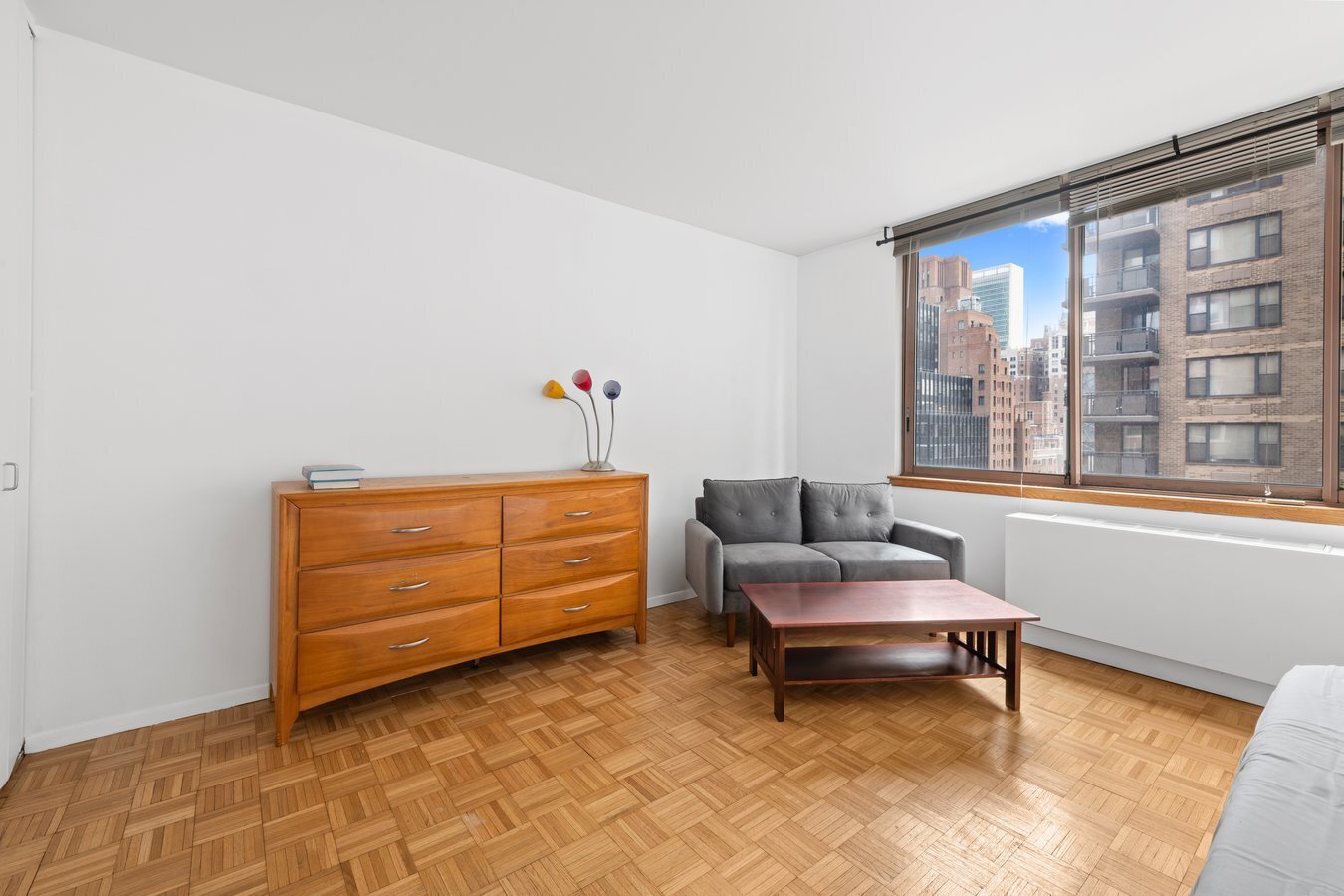 235 E 40th Street 15J