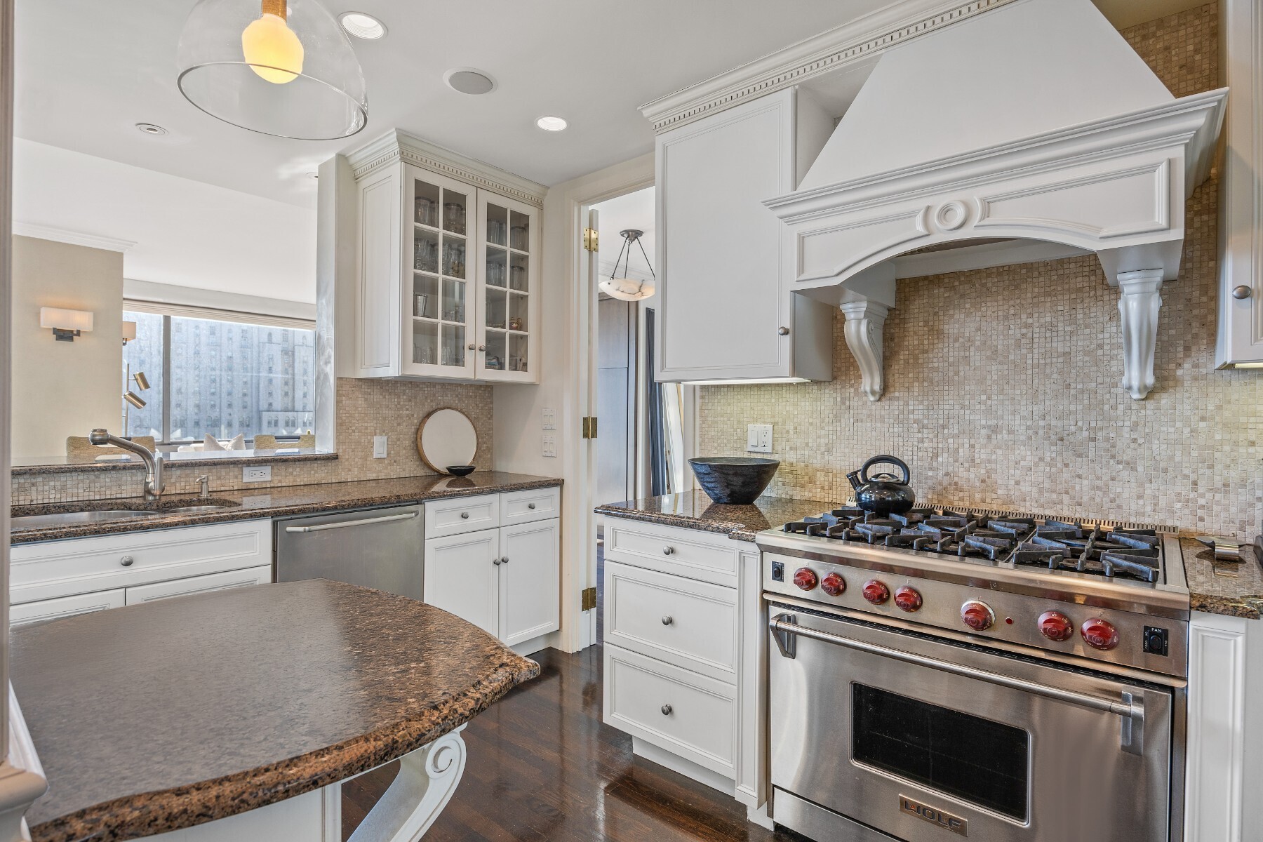524 E 72nd Street 32CDE