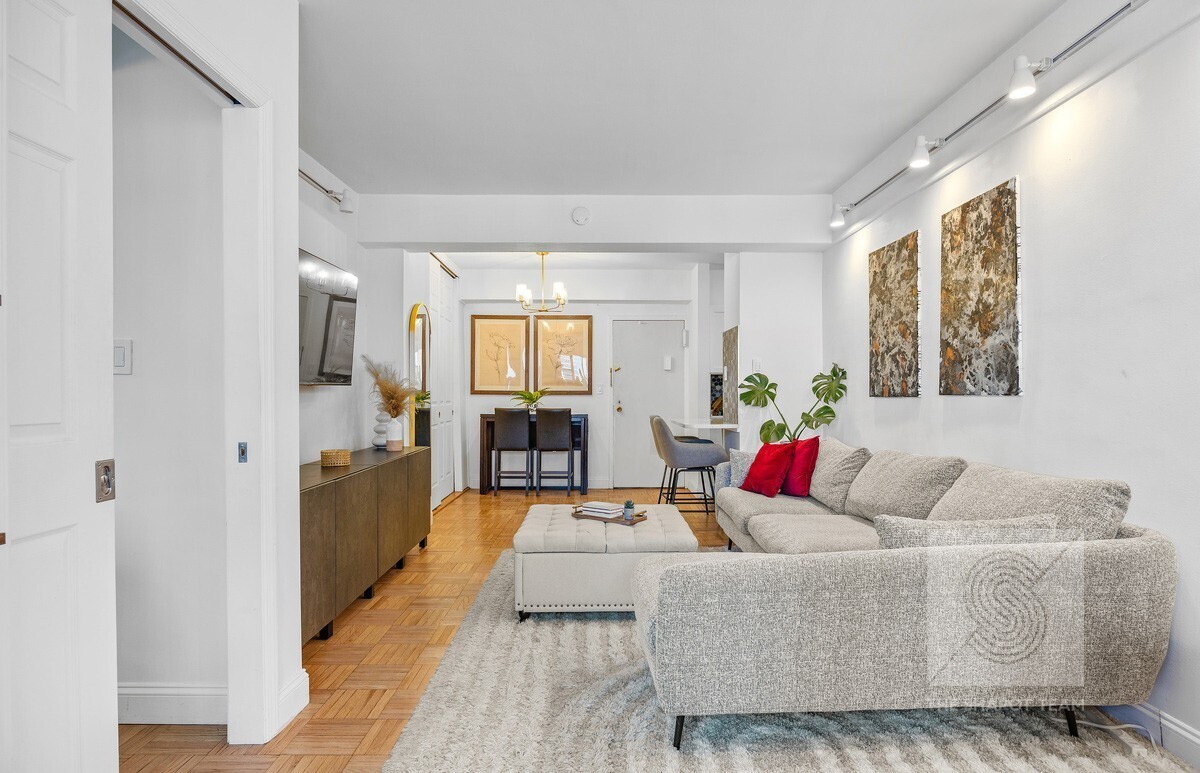 345 E 56th Street 21B